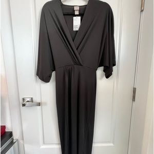 NWT H&M v-neck dress Size XS